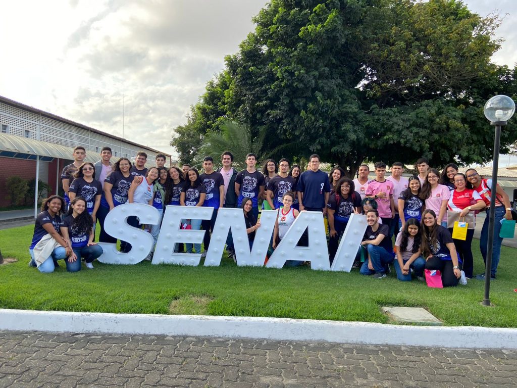 Os estudantes da 3ª Série do Ensino Médio do CSA visitaram a sede do SENAI
